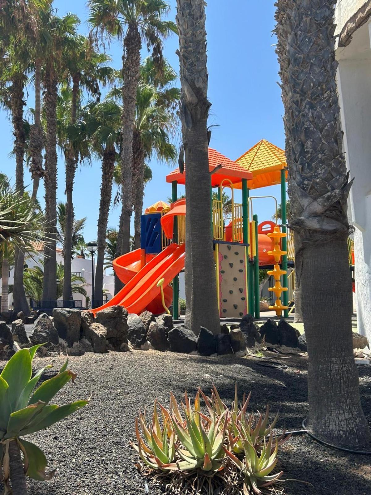 Apartamentos Gala Corralejo Exteriör bild